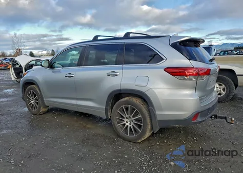 2018 Toyota Highlander Se из США, поврежденный, VIN 5TDJZRFH0JS819715